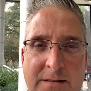 Meet your Posher, Adam